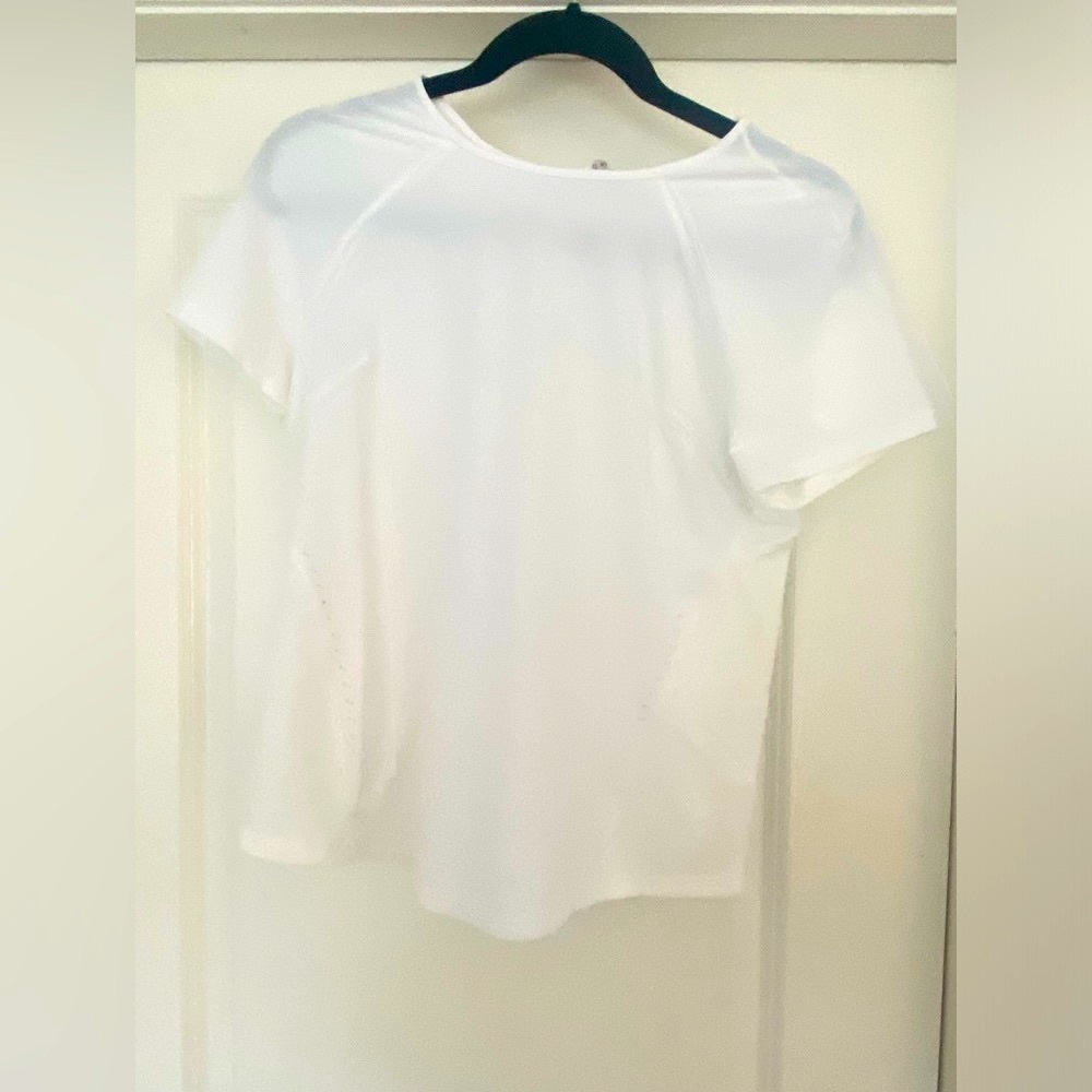 NWOT White Lululemon Top Size 6